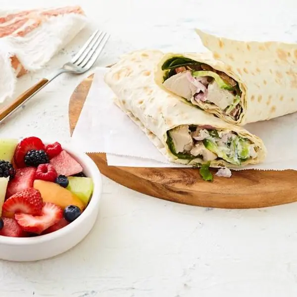 amandine-patisserie-cafe - Grilled Chicken Wrap