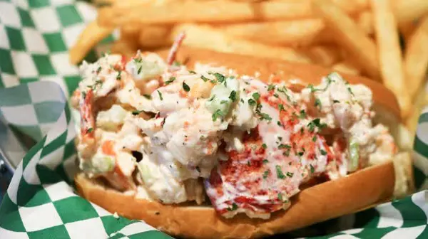 bag-o-crab - Maine Style Lobster Roll