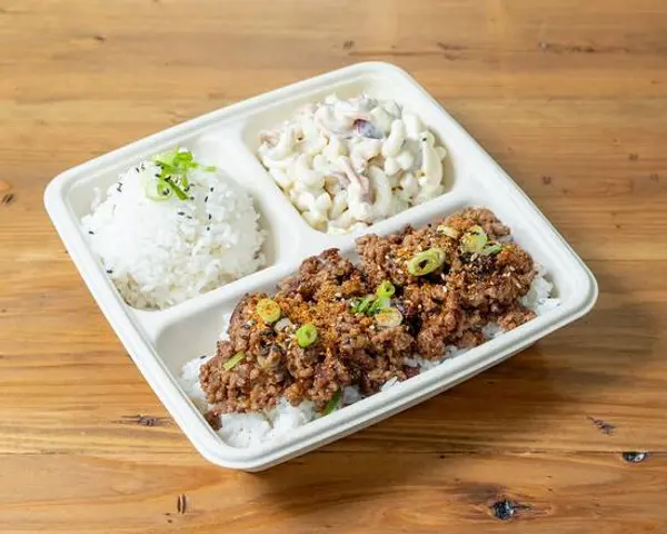 big-daddys-hawaiian-bbq - Spicy Impossible Beef Plate