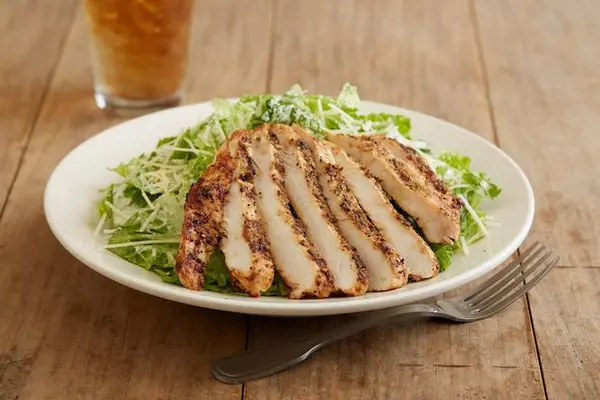 bjs-restaurant-brewhouse - Chicken Caesar Salad