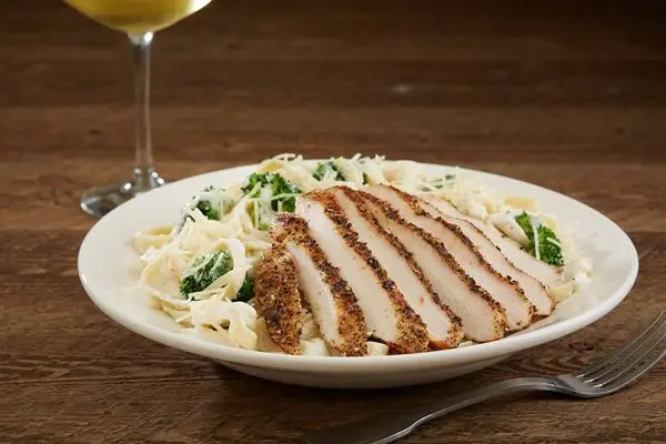 bjs-restaurant-brewhouse - Chicken Alfredo