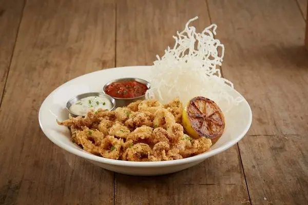 bjs-restaurant-brewhouse - Crispy Calamari