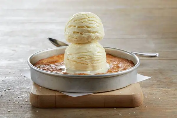 bjs-restaurant-brewhouse - Sugar Cookie Pizookie®